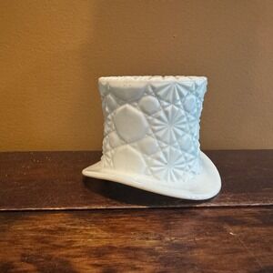 Fenton Milk‎ Glass Top Hat White Hobnail Starburst Pattern Vintage Collectible